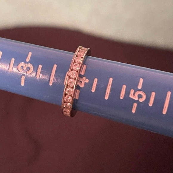 Ring - Picture 2 of 5